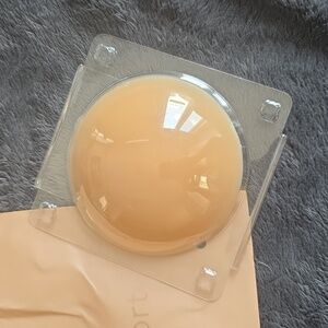 NEW NipComfort Silicone Nipple Covers Reusable Cakes B-DD Cup Size 3.9"